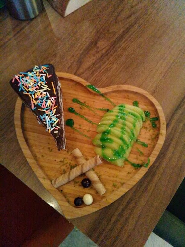 Opinii despre Lalezar Dürüm în Keşan - Gastronomi ve konaklama