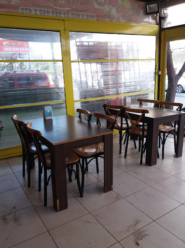 Opinii despre Kule Kömürde Sandviç în Buca - Gastronomi ve konaklama