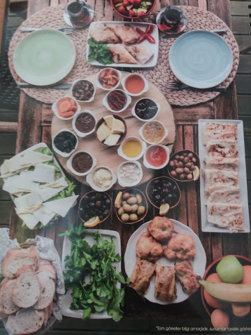 Opinii despre Coolbucks în Karabağlar - Gastronomi ve konaklama