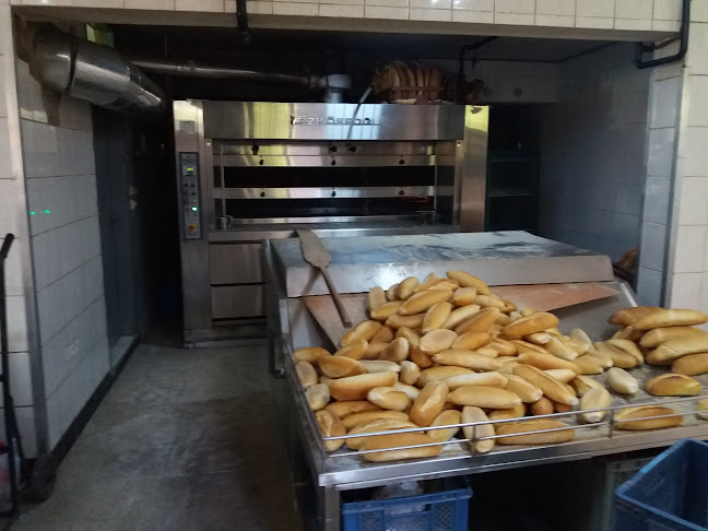 Özvelioğlu Unlu Mamüller - Gastronomi ve konaklama