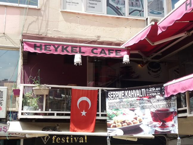 Heykel Cafe