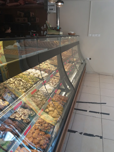 Opinii despre Başak Unlu Mamülleri & Cafe în Çiğli - Gastronomi ve konaklama