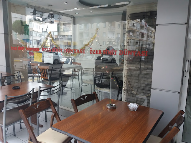 Opinii despre Özer Simit Dünyası în Balçova - Gastronomi ve konaklama