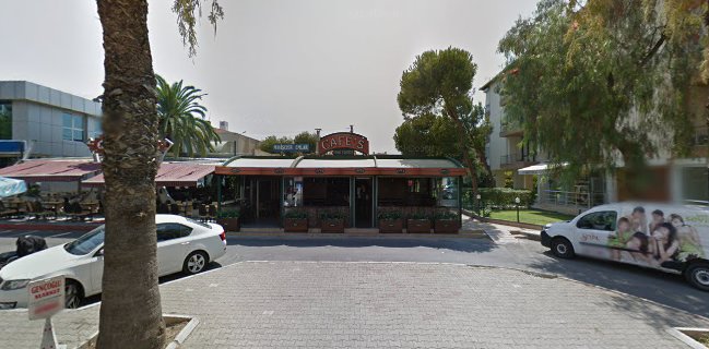 Cafe's Fine Foods - Bostanlı