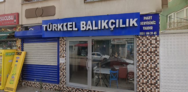 Mavi Ay Kıraathanesi