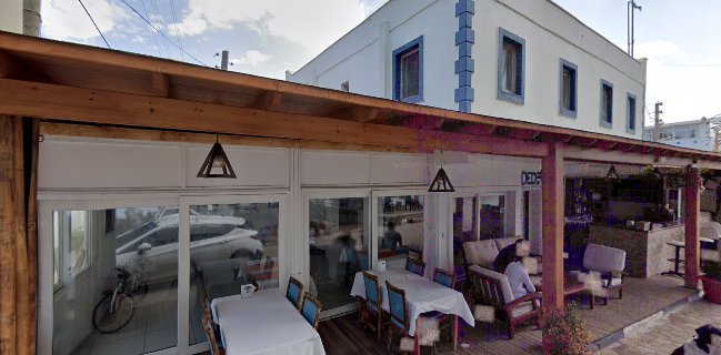 Nomia No:10 Restaurant & Beach