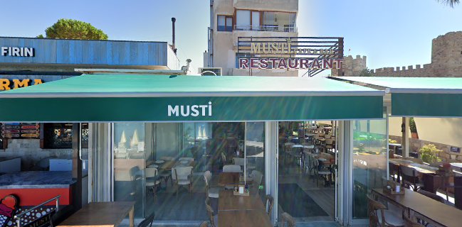 Musti Cafe & Restaurant