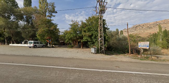 Özkardeşler Canlı Alabalık